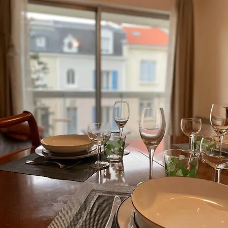 Le Joan Miro - 100m Des Thermes Apartament *