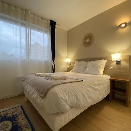 Apartament Le Joan Miro - 100m Des Thermes