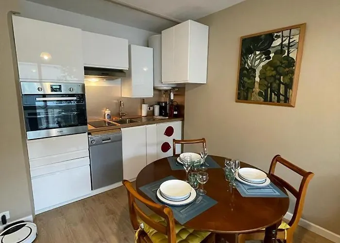 Le Joan Miro - 100m Des Thermes Apartament