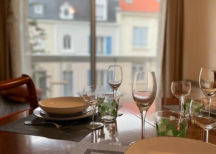 Le Joan Miro - 100m Des Thermes Apartament *