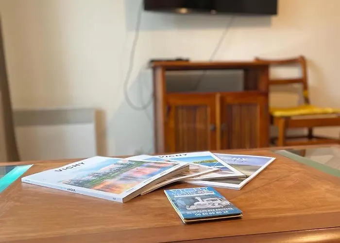 Apartament Le Joan Miro - 100m Des Thermes Vichy